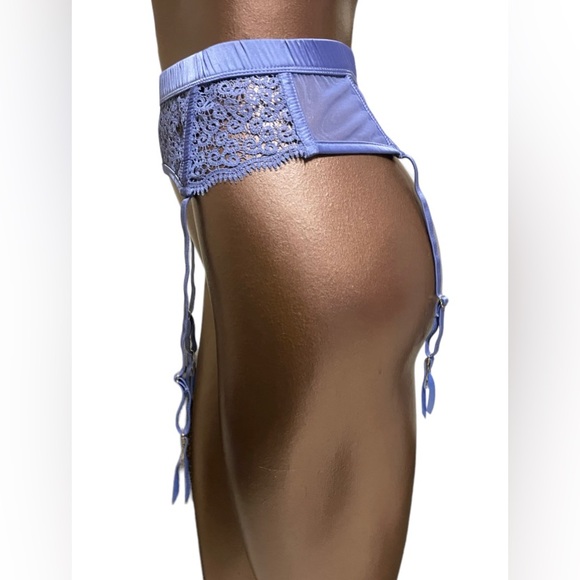 Kilo Brava Embroidered Garter - Picture 6 of 7